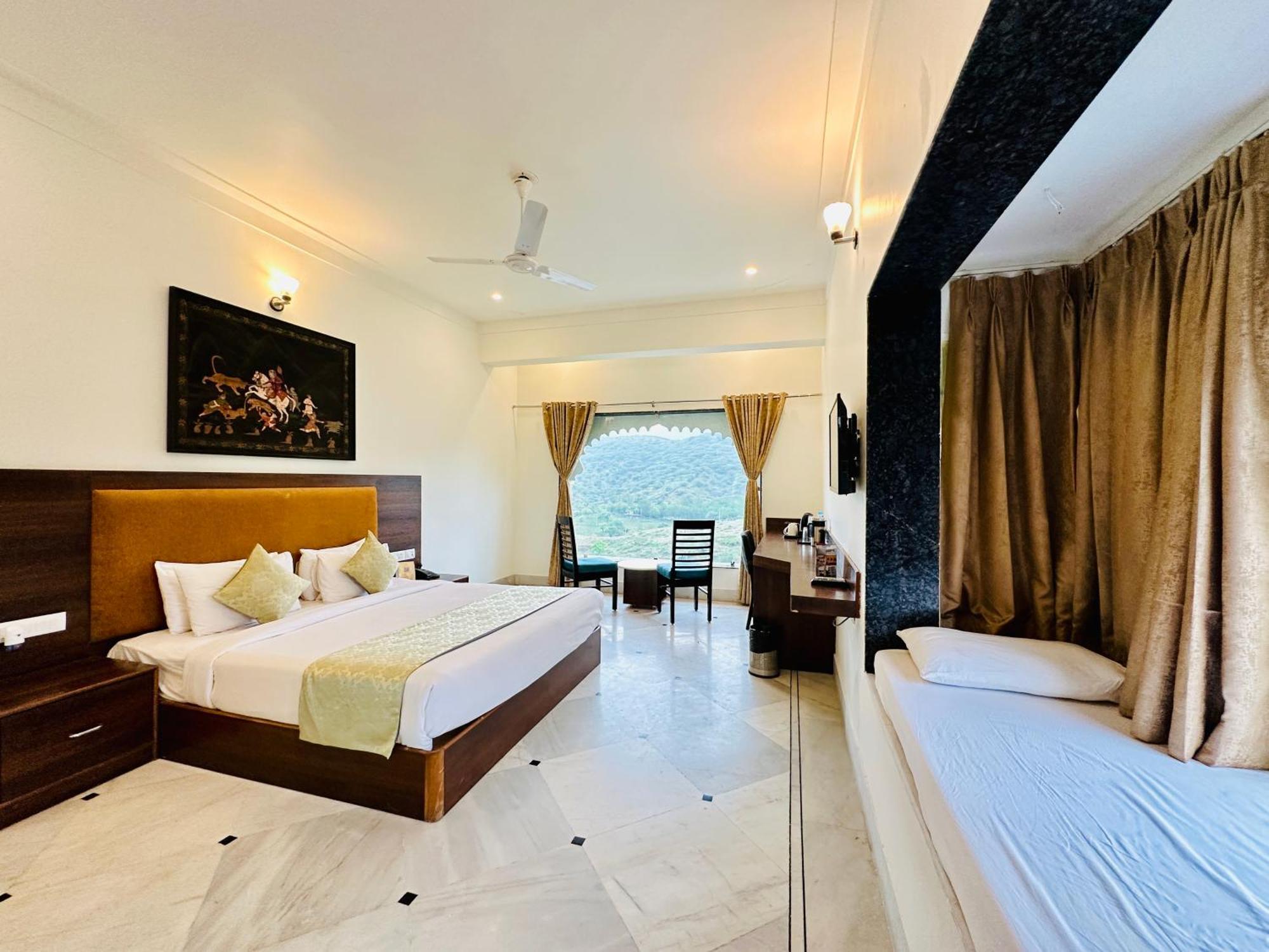 Mewar Palace Resort And Spa Udaipur Bagian luar foto