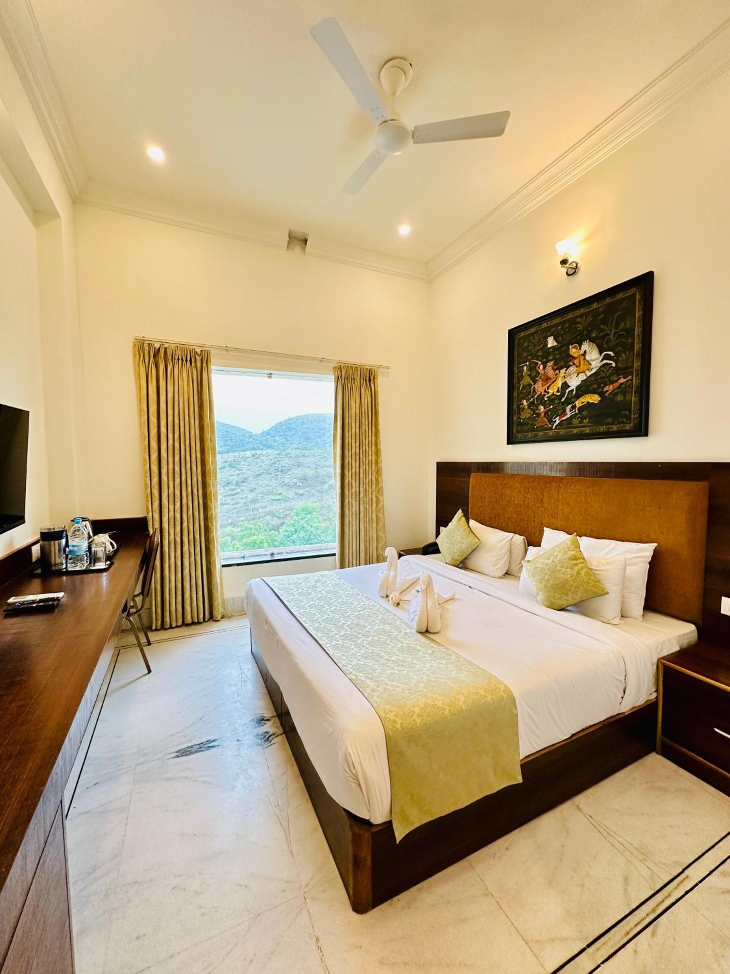 Mewar Palace Resort And Spa Udaipur Bagian luar foto